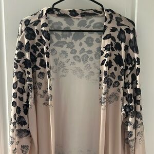 Women’s Cheetah Print Cardigan XXL